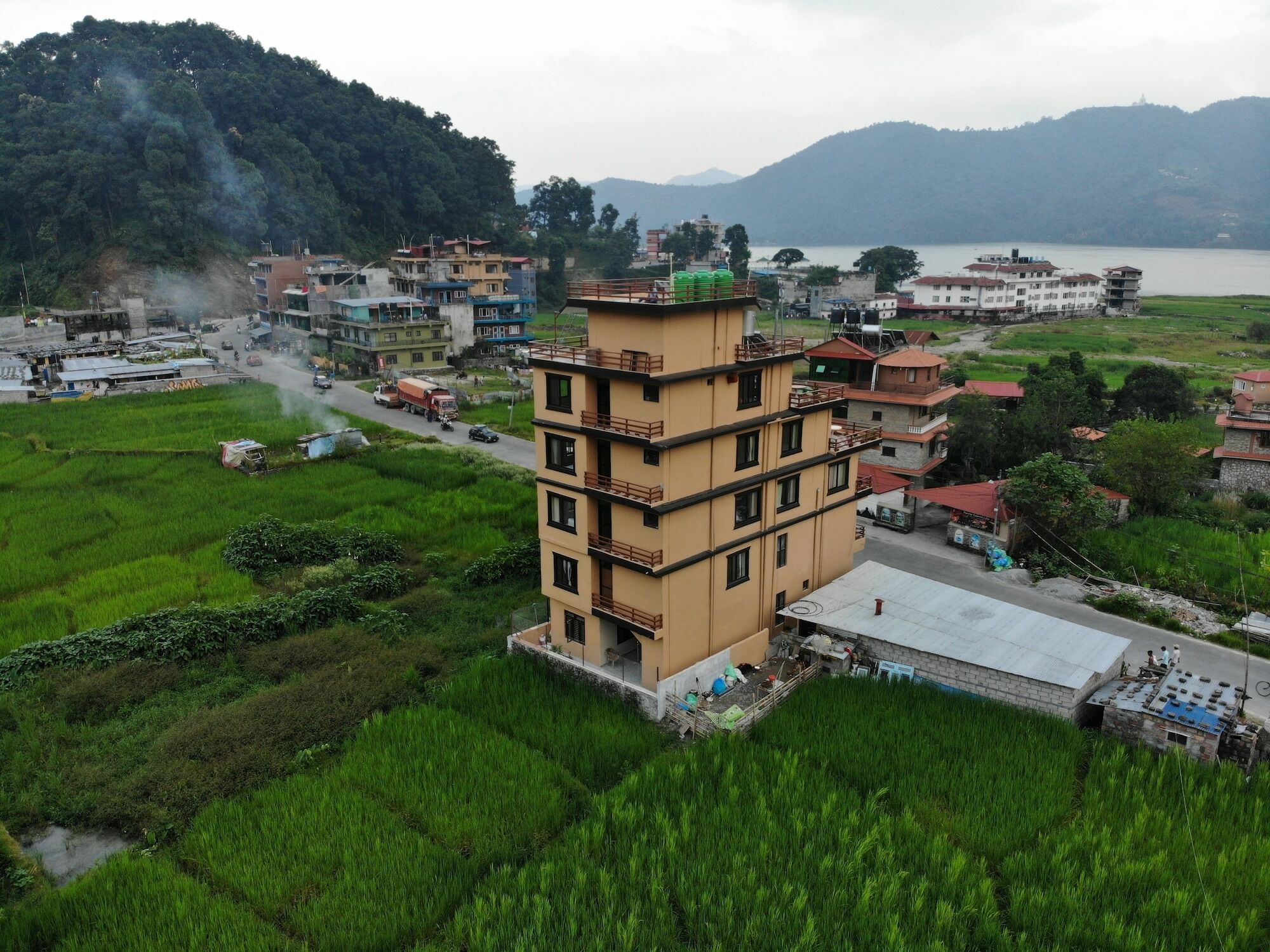 Green Peace Resort Pokhara Exterior foto